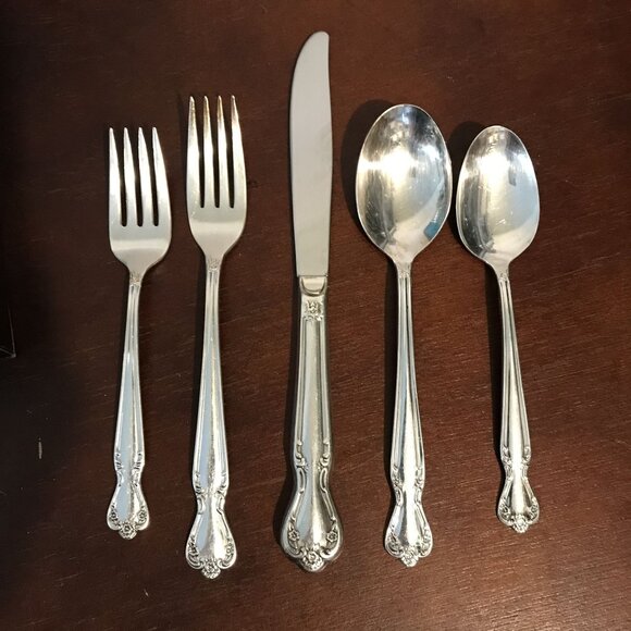 VTG Service for 8 Silver Plate Flatware Rogers Bros 48 Pieces In Original Box - Picture 2 of 13